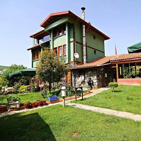 Casa de hóspedes Oylat Koy Konagi
